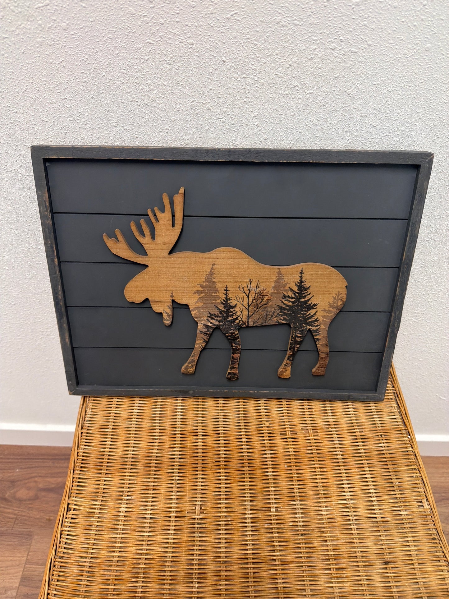 Rustic Moose Silhouette Wall Art — Charcoal Wood Plank Frame