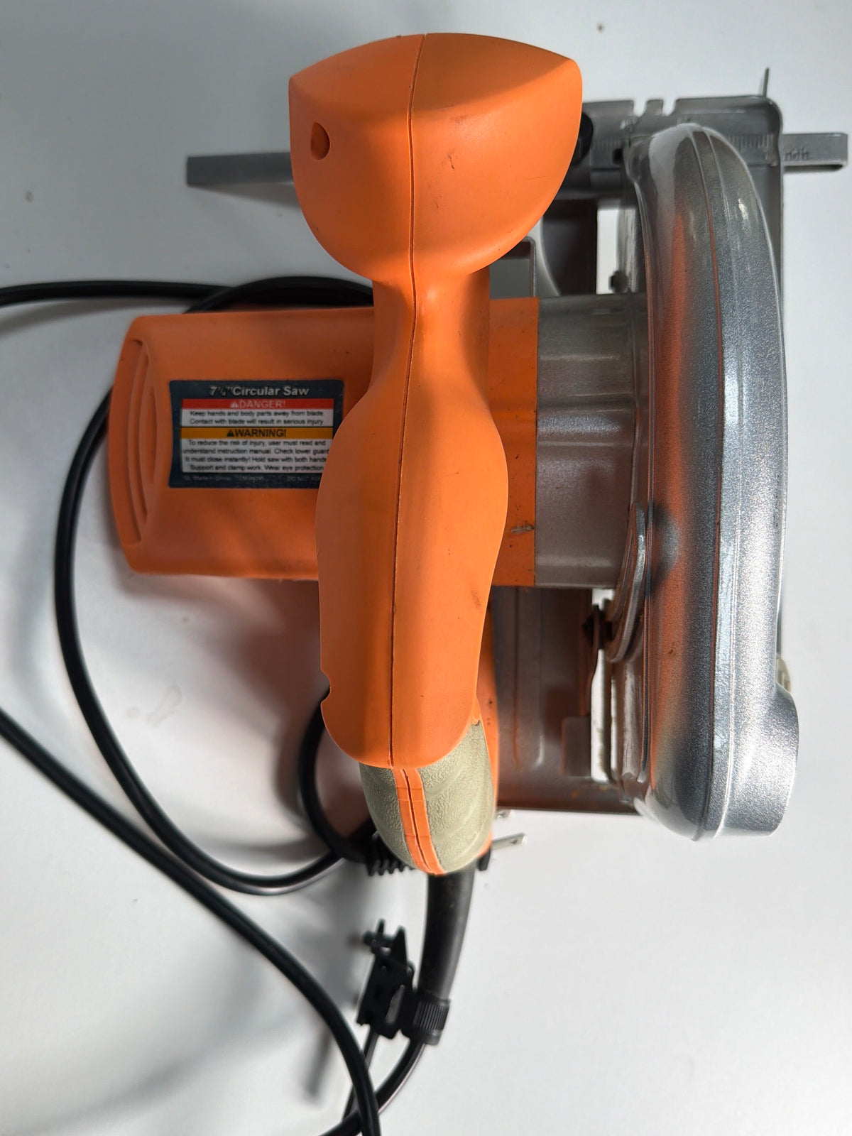 Chicago Electric Power Tools 7-1/4" Circular Saw — Used, Blade Included