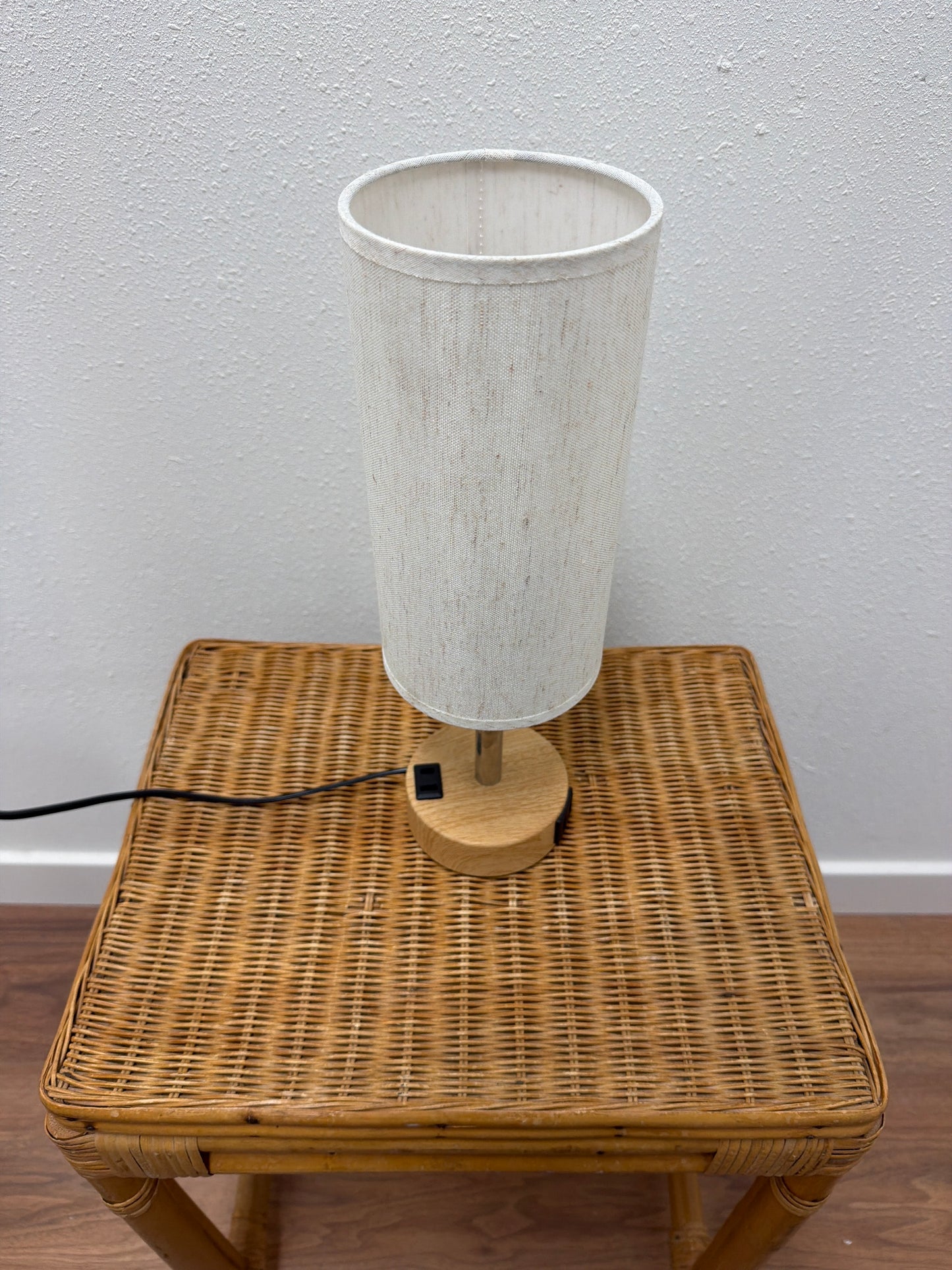 Minimalist Table Lamp — Cylinder Linen Shade, Natural Wood Disc Base