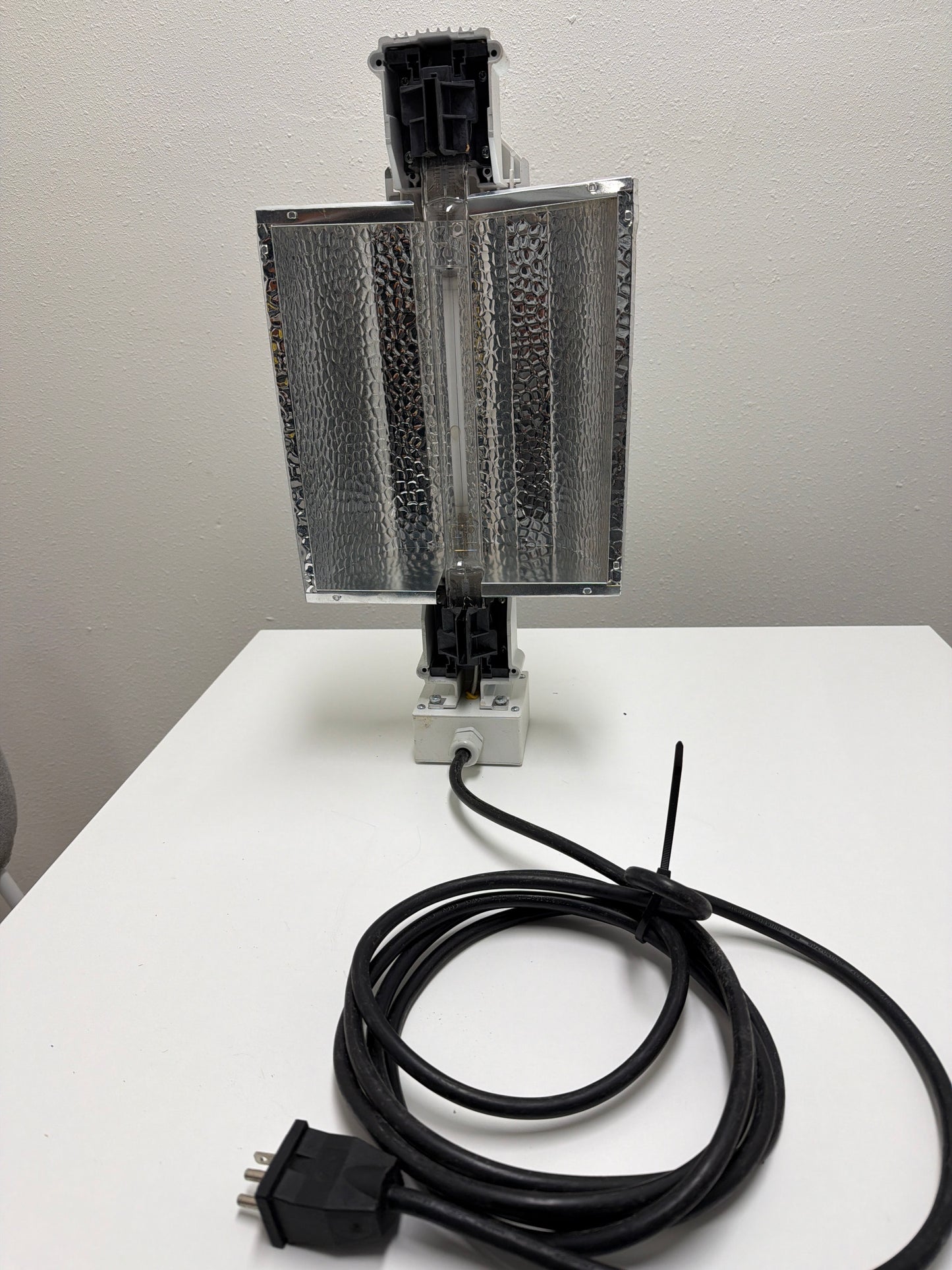 Gavita HortiStar 1000 DE XR US — 1000W DE HID Grow Light Fixture