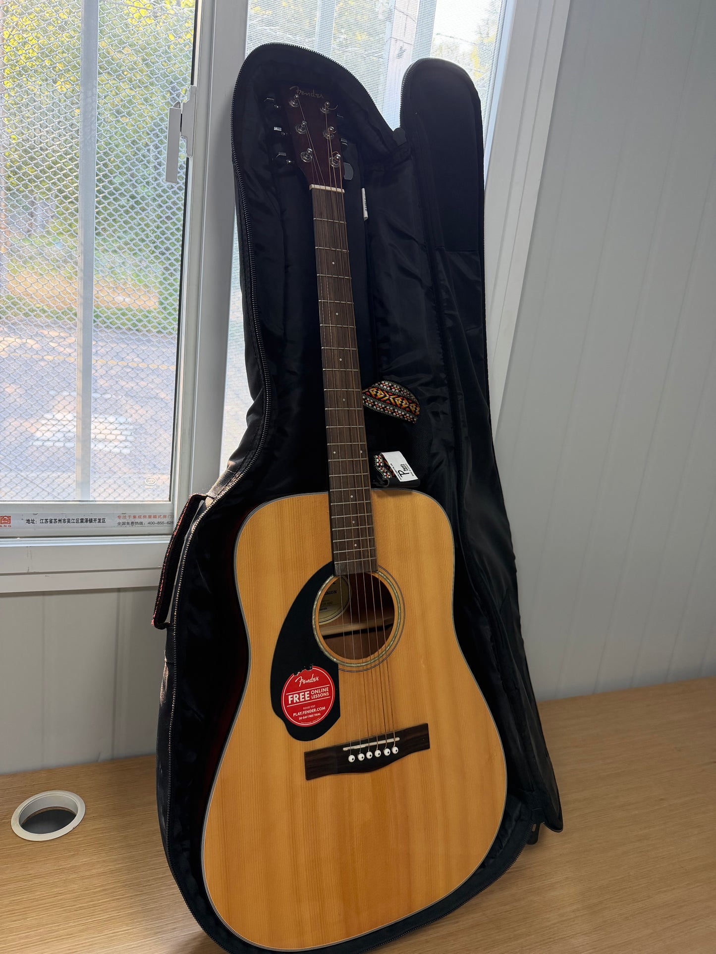 Fender Classic Design Dreadnought Acoustic Guitar — Natural, with Gig Bag