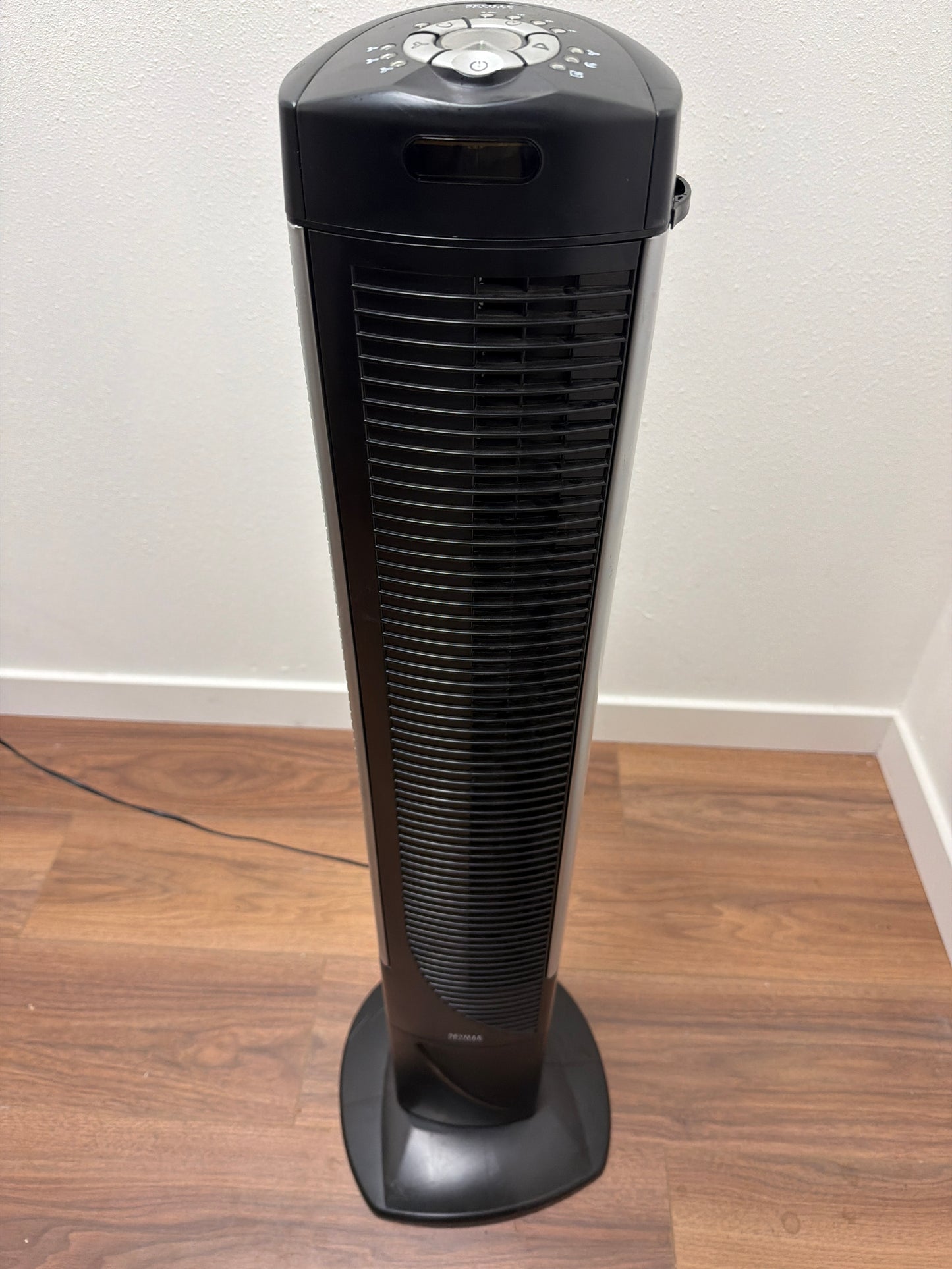 Pelonis Oscillating Tower Fan — Multiple Speeds, Timer