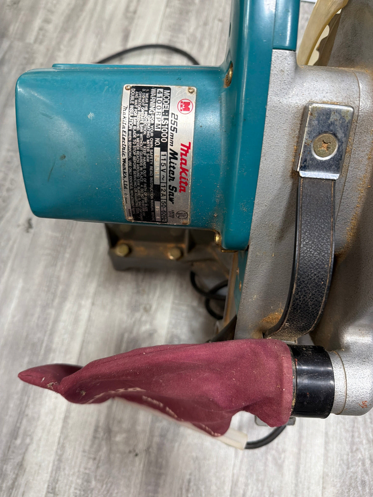 Makita LS1000 255mm Miter Saw — 10" Blade, Dust Bag Included