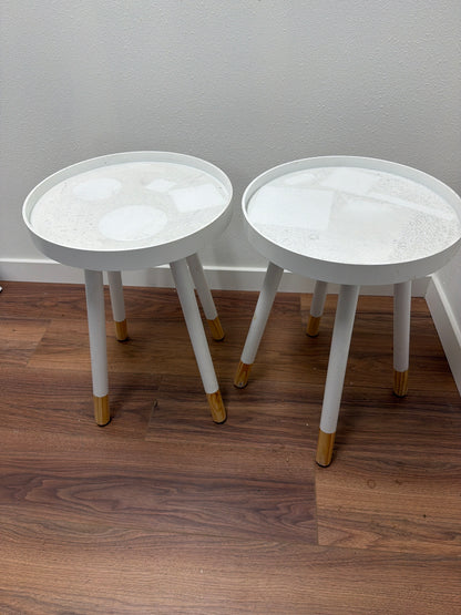 Set of 2 Round Side Tables — White with Gold-Dipped Legs